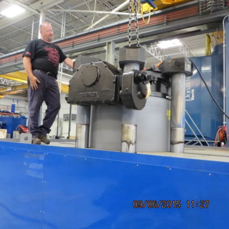 Американский заказчик (компания по производству клапанов, расположенная в Чикаго, США) (4)