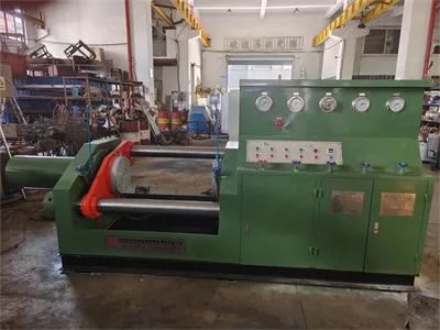 Стенд для испытания клапанов был упакован и отправлен в Индонезию (2)